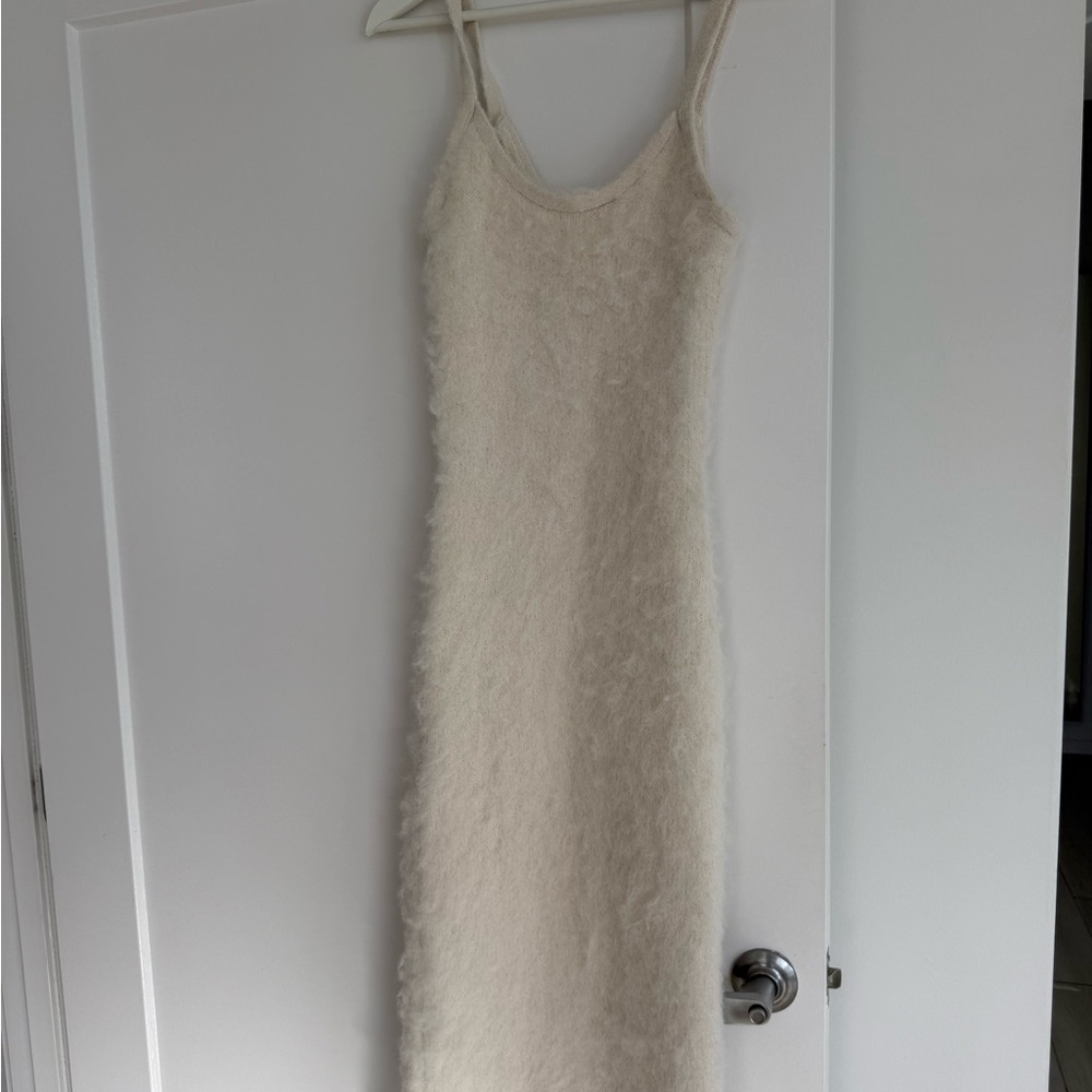 H&M Cream Textured Midi Dress, new. Size S-M